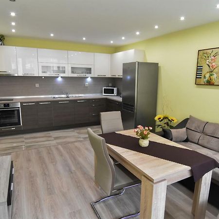 Apartment Deni Burgas City Exteriér fotografie