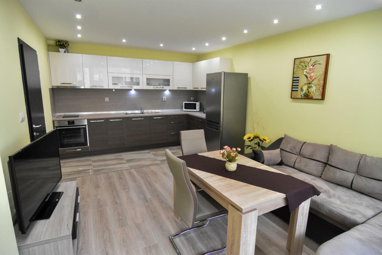 Apartment Deni Burgas City Exteriér fotografie